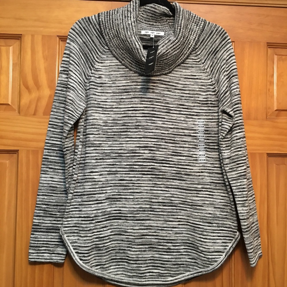eight eight eight NWT 100% Cotton Top - Medium